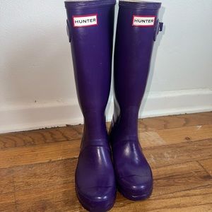 HUNTER Women's Original Tall Rain Boots- Purple size 7